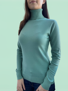 Дамски пуловер поло с дълъг ръкав в цвят мента
