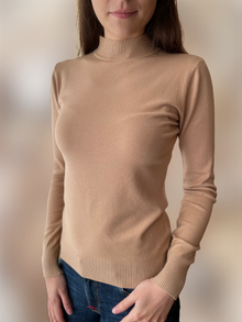 Дамски пуловер полуполо с кашмир и вълна с дълъг ръкав в цвят капучино