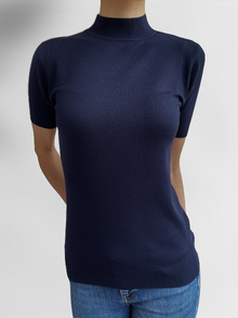 Есенна дамска блуза полуполо с къс ръкав в цвят тъмно синьо