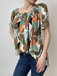 Дамска блуза с обло деколте и набор и връзки, къс ръкав,памучна материя, големи размери, свободна кройка, зелена гама