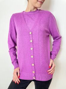 Дамски комплект с кашмир, блуза с обло деколте и жилетка с остро деколте и копчета, виолетово