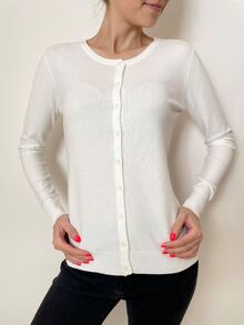 Дамска жилетка с обло деколте, размер S/M/L, фино плетиво, бяла