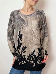 Дамска блуза с дълъг ръкав от мека, трикотажна материя, десен кремави листа, модел 12