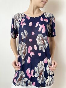 Дамска блуза от жарсе с къс ръкав, десен розови листа